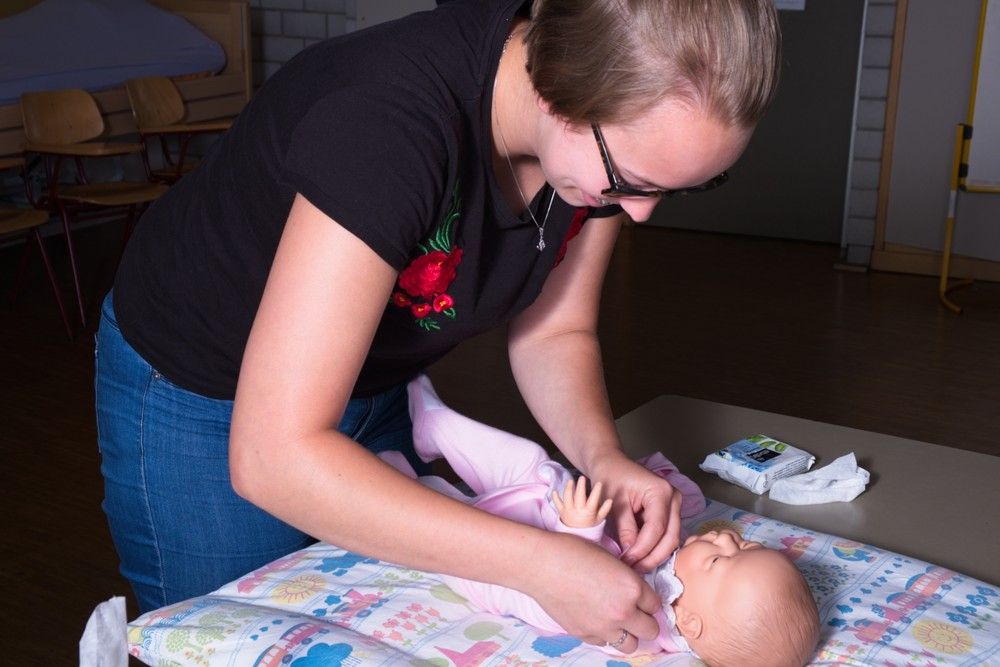 Erzieherausbildung – Orientierungsjahr (1BKSP) - Babypflege